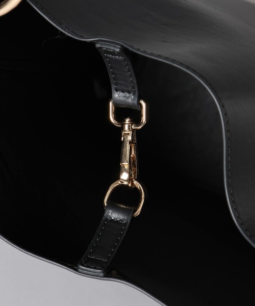 O0u(オーゼロユー)の「【アップルレザー】バスケットハンドルBAG 997298(ショルダーバッグ・レディース・ブラック・ONE SIZE)」の16枚目の写真