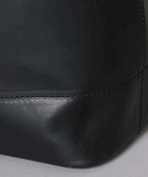 O0u(オーゼロユー)の「【アップルレザー】バスケットハンドルBAG 997298(ショルダーバッグ・レディース・ブラック・ONE SIZE)」の19枚目の写真