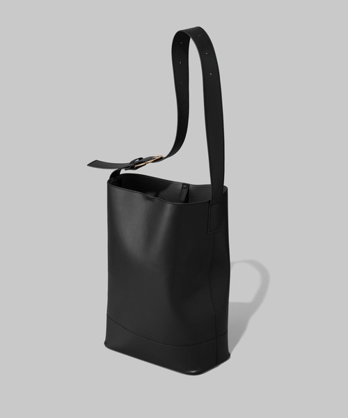 O0u(オーゼロユー)の「【アップルレザー】バスケットハンドルBAG 997298(ショルダーバッグ・レディース・ブラック・ONE SIZE)」の20枚目の写真