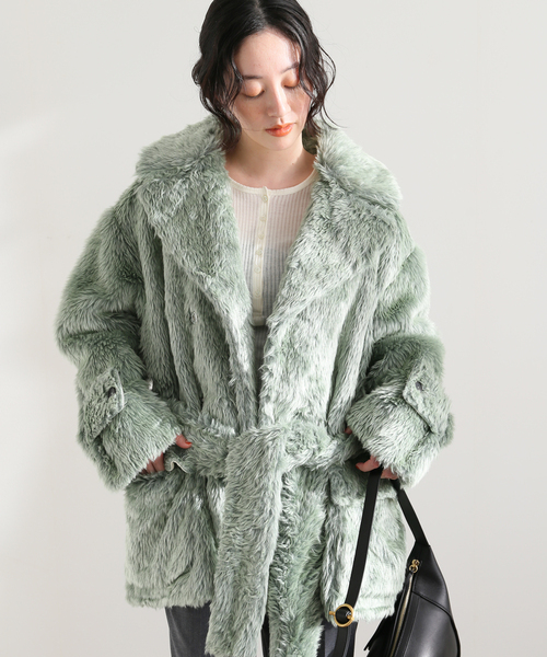 JANE SMITH / JOHN SMITH（ジェーンスミスジョンスミス）の「【JANE SMITH/ジェーンスミス】POLYESTER COLOR FUR W BREASTE：コート（その他アウター・レディース・グリーン・38）」の2枚目の写真