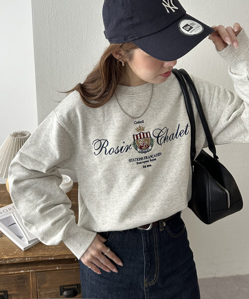 DISCOAT（ディスコート）の「【WEB限定】ロゴモチーフスウェット（Tシャツ/カットソー・レディース・ライトベージュ/ネイビー/チャコールグレー・MEDIUM）」の17枚目の写真