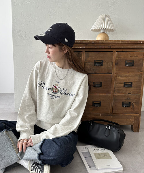 DISCOAT（ディスコート）の「【WEB限定】ロゴモチーフスウェット（Tシャツ/カットソー・レディース・ライトベージュ/ネイビー/チャコールグレー・MEDIUM）」の19枚目の写真