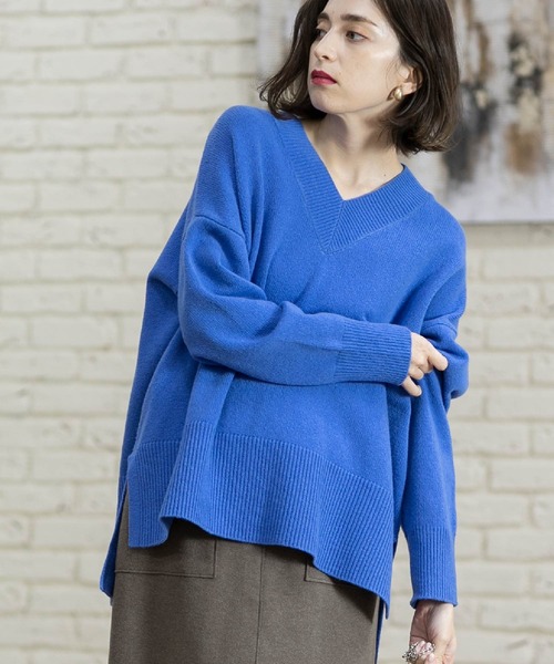 OPAQUE.CLIP(オペークドットクリップ)の「◆ミドルゲージVネックニット/FILIVIVI・フィルビビ【洗える】(ニット/セーター・レディース・ワインレッド/ライトベージュ/グレー/ブルー・36/38/40/42)」の7枚目の写真