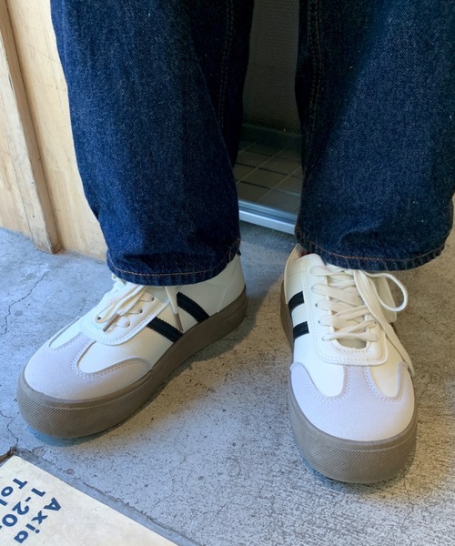 Teem Store（チームストア）の「厚底ラインジャーマンスニーカー（スニーカー・レディース・アイボリー・40/38/36）」の4枚目の写真