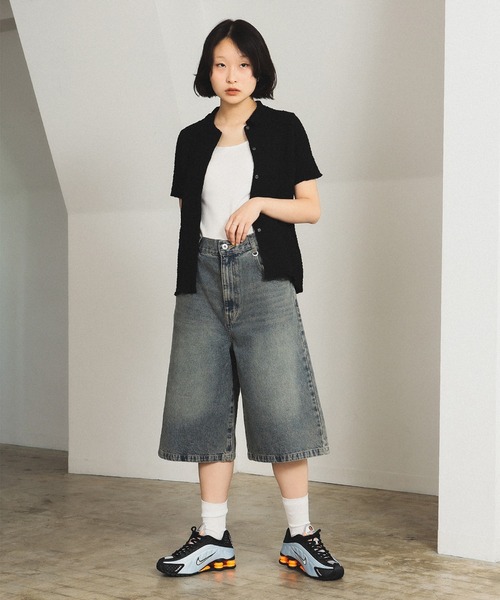 Ray BEAMS（レイビームス）の「シャーリング メロー シャツ（シャツ/ブラウス・レディース・ブラック/オフホワイト/ロイヤルブルー・ONE SIZE）」の11枚目の写真