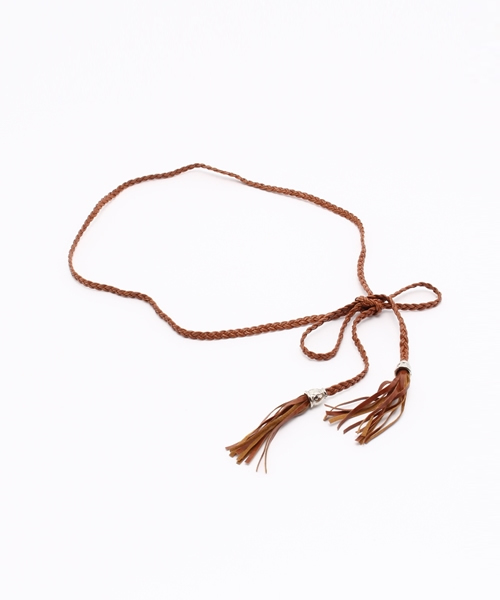 SPIGA（スピーガ）の「フェイクレザーポイントベルト　　　　　　　　　　　　　　　　　　　　　　　　　　　　　　　　　　　（ベルト・レディース・ホワイト/ブラウン/ブラック・FREE）」の2枚目の写真