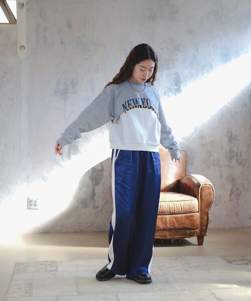 B:MING by BEAMS（ビーミングバイビームス）の「ambiance / Satin Line Pants（S～M）（その他パンツ・レディース・ネイビー/オリーブ・SMALL/MEDIUM）」の4枚目の写真