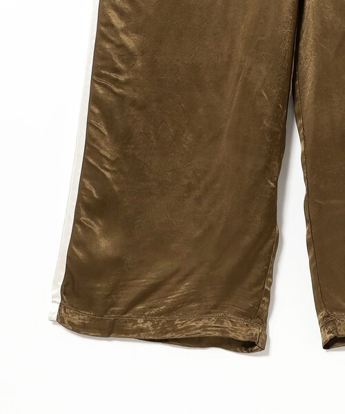 B:MING by BEAMS（ビーミングバイビームス）の「ambiance / Satin Line Pants（S～M）（その他パンツ・レディース・ネイビー/オリーブ・SMALL/MEDIUM）」の15枚目の写真