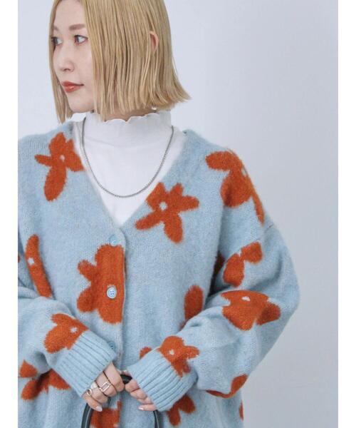 Samansa Mos2 blue（サマンサモスモスブルー）の「【吸湿発熱】リブフリル衿プルオーバー（Tシャツ/カットソー・レディース・ブラック/ブルー/オフホワイト・F）」の6枚目の写真