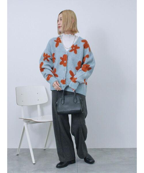 Samansa Mos2 blue（サマンサモスモスブルー）の「【吸湿発熱】リブフリル衿プルオーバー（Tシャツ/カットソー・レディース・ブラック/ブルー/オフホワイト・F）」の11枚目の写真