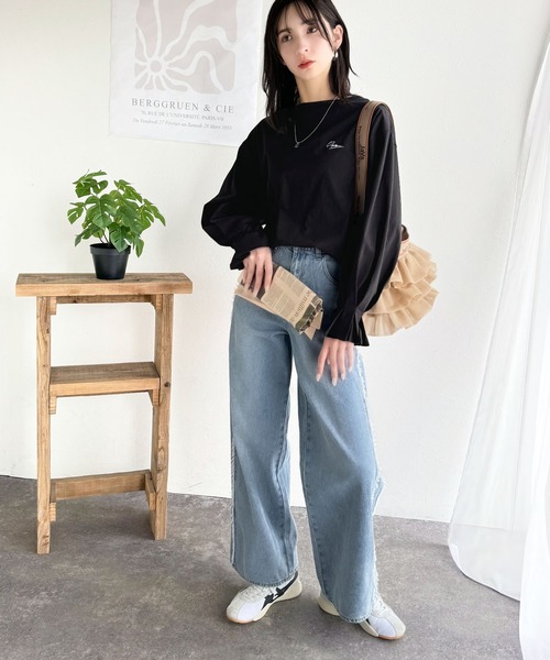 Java（ジャバ）の「《Javaジャバコラボ》フェミニン&スポーティで可愛い。シアーフリル巾着ショルダーバッグ（ショルダーバッグ・レディース・ブラック/ベージュ・ONE SIZE）」の3枚目の写真