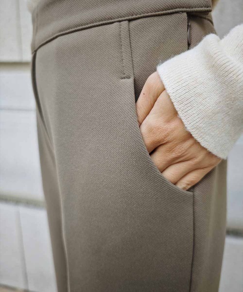 esutoreja（エストレジャ）の「ウエストボタンストレートパンツ（その他パンツ・レディース・ブラック/アイボリー/ブラウン・M/S）」の14枚目の写真