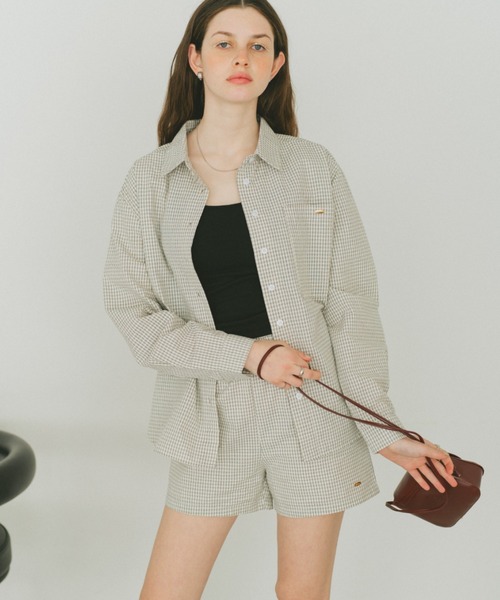 VANNIE U(ヴァニーユー)の「オリジナルプレートコットンチェックハーフパンツ(その他パンツ・レディース・アイボリー/ネイビー・FREE)」の5枚目の写真