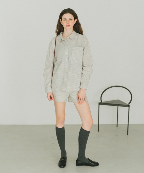 VANNIE U(ヴァニーユー)の「オリジナルプレートコットンチェックハーフパンツ(その他パンツ・レディース・アイボリー/ネイビー・FREE)」の6枚目の写真