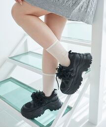 MAJESTIC LEGON | 【小栗有以さん着用】取り外しできるフリルスニーカー(スニーカー)