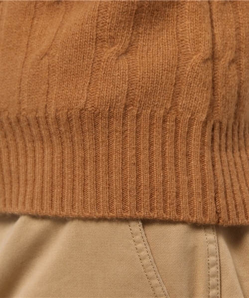URBAN RESEARCH(アーバンリサーチ)の「UR ウールカシミヤケーブルニット(ニット/セーター・メンズ・レッド/キャメル/ホワイト/ネイビー/ブルー・MEDIUM/LARGE)」の20枚目の写真
