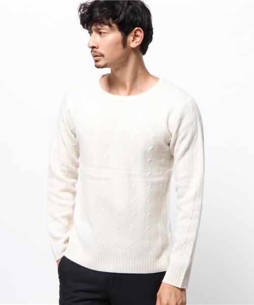 URBAN RESEARCH(アーバンリサーチ)の「UR ウールカシミヤケーブルニット(ニット/セーター・メンズ・レッド/キャメル/ホワイト/ネイビー/ブルー・MEDIUM/LARGE)」の10枚目の写真