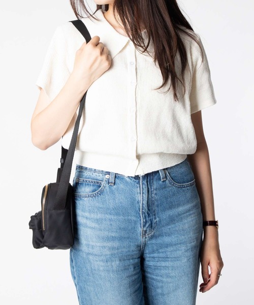 ANYA HINDMARCH（アニヤハインドマーチ）の「ANYA HINDMARCH Recycled Nylon with PU in Black　アニヤハインドマーチ アイズ クロスボディ ポーチ　ショルダーバッグ（ショルダーバッグ・レディース・ブラック・FREE）」の5枚目の写真