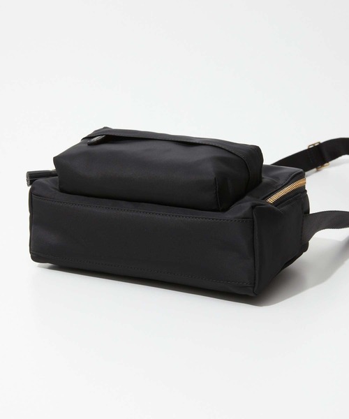 ANYA HINDMARCH（アニヤハインドマーチ）の「ANYA HINDMARCH Recycled Nylon with PU in Black　アニヤハインドマーチ アイズ クロスボディ ポーチ　ショルダーバッグ（ショルダーバッグ・レディース・ブラック・FREE）」の11枚目の写真