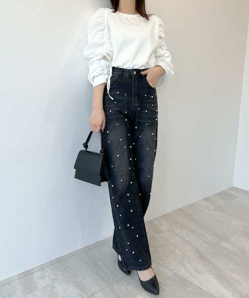 Futier land(フューティアランド)の「パール付デニム(デニムパンツ・レディース・ライトブルー/ブラック・MEDIUM/LARGE/SMALL)」の6枚目の写真