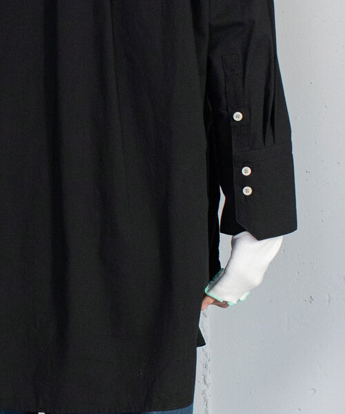 POU DOU DOU（プードゥドゥ）の「ボタニカル比翼刺繍ロングシャツ（シャツ/ブラウス・レディース・ブラック/オフホワイト/ライトグレー・M）」の13枚目の写真