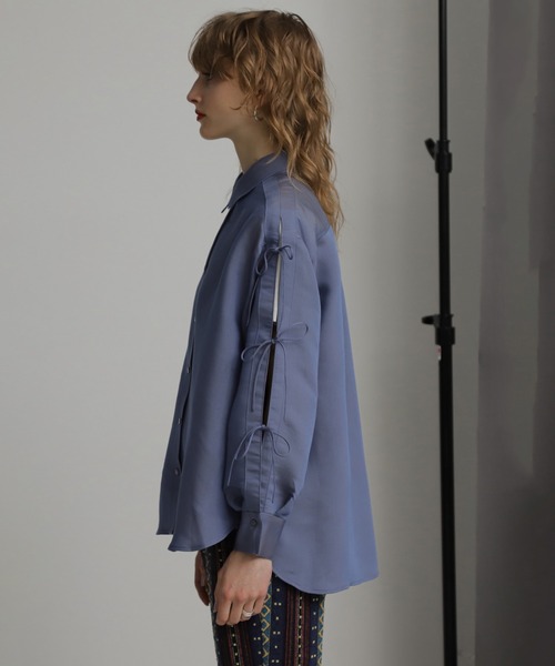 ROSE BUD（ローズバッド）の「リボンスリーブシャツ（シャツ/ブラウス・レディース・ブルー/ベージュ・ONE SIZE）」の18枚目の写真