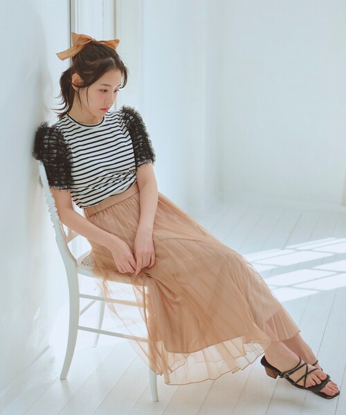 Feroux(フェルゥ)の「チュールスリーブ Tシャツ(Tシャツ/カットソー・レディース・ホワイト系/スカイブルー系/ピンク系/ホワイト系1・F)」の5枚目の写真