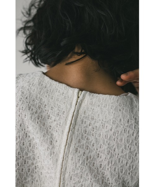 STYLEMIXER（スタイルミキサー）の「カフタックレーストップ（シャツ/ブラウス・レディース・ホワイト/オレンジ系その他/ブラック・SMALL/MEDIUM）」の11枚目の写真