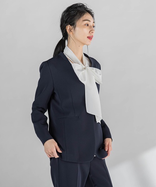 la.f…(ラエフ)の「ダブルクロスジャケット≪手洗い可能≫(ノーカラージャケット・レディース・ネイビー/ベージュ・11号/9号/7号)」の11枚目の写真