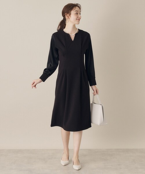 ITS'DEMO（イッツデモ）の「◆【通勤／手洗い可】カットジョーゼットワンピース（ワンピース・レディース・ベージュ/ナチュラル/ブラック・00）」の6枚目の写真