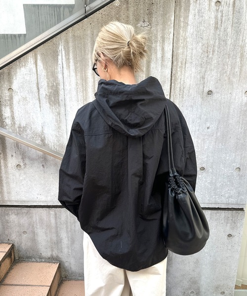 feepur（フェピュール）の「タフタフーディーシャツ（シャツ/ブラウス・レディース・ブラック/オフホワイト・MEDIUM）」の7枚目の写真