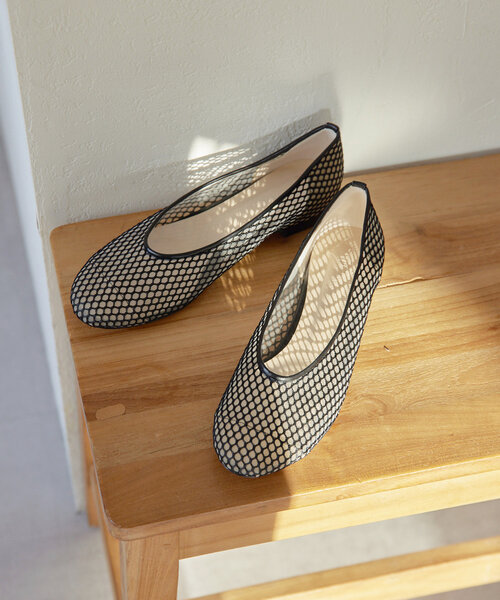 THE PAUSE（ザ ポーズ）の「【THE PAUSE】メッシュフラットシューズ（パンプス・レディース・ブラック/ブラウン・36/38/37）」の2枚目の写真