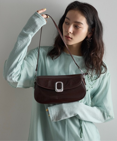 セール】ニュアンスバックルパテントフェイクレザーショルダーバッグ