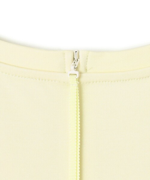 UNFILO(アンフィーロ)の「BEAUTY FORM-T バックフレアTシャツ(Tシャツ/カットソー・レディース・ホワイト系/グレー系/ネイビー系/ベージュ系/黄緑系/ブルー系/ブラック系・SMALL/MEDIUM/LARGE)」の10枚目の写真