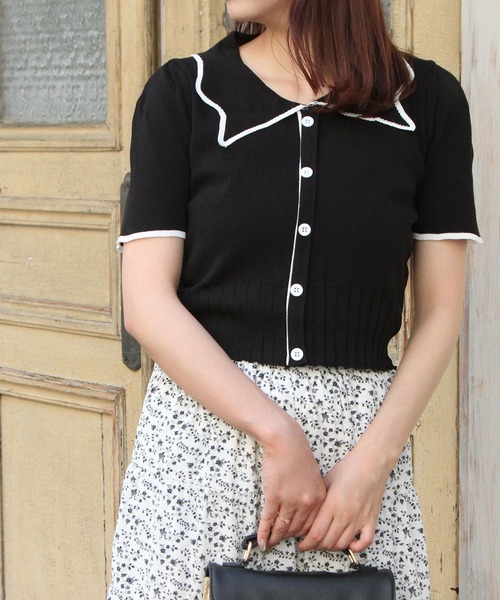 Newlyme（ニューリーミー）の「バイカラーパフスリーブ半袖ニット（Tシャツ/カットソー・レディース・ブラック/ホワイト・FREE）」の2枚目の写真