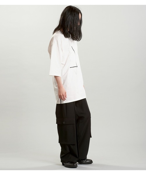 NO ID.（ノーアイディ）の「【NO ID.】Geometric Print Big T-Shirt / ジオメトリック プリント ビッグ Tシャツ（Tシャツ/カットソー・メンズ・グレー/ブラック/ホワイト・ONE SIZE）」の12枚目の写真