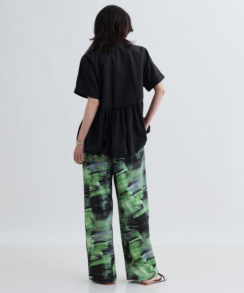 GALLEST（ギャレスト）の「プリントイージーワイドストレートパンツ（その他パンツ・レディース・キャメル/グリーン・38/36）」の4枚目の写真