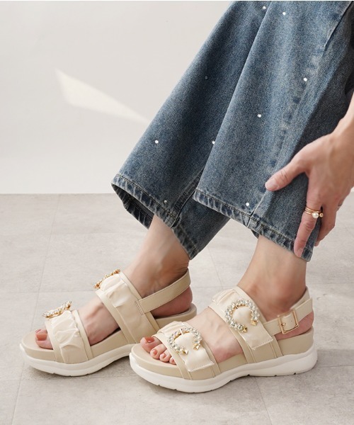ALETTA(アレッタ)の「ビジュー × シフォン 華やか ベルトサンダル(サンダル・レディース・モカ/ブルー/アイボリー/ブラック・S/M/L/LL)」の10枚目の写真