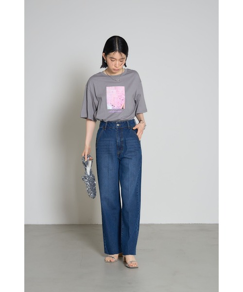 &. NOSTALGIA（アンドドットノスタルジア）の「フラワーフォトプリントTシャツ（Tシャツ/カットソー・レディース・オフホワイト/グレー・M）」の13枚目の写真