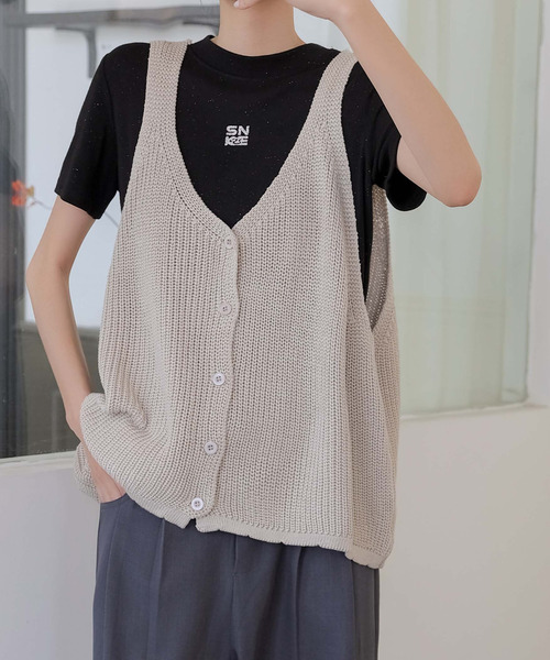 FINEnough(ファインナフ)の「片畦前ボタンゆる編みニットタンク(ニット/セーター・レディース・ベージュ/グリーン/ホワイト/ブラック・FREE)」の14枚目の写真