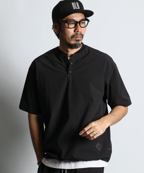 The DUFFER of ST.GEORGE（ザダファーオブセントジョージ）の「〔BLACK LABEL〕CORDURA RIPSTOP S/S TOPS：セットアップ コーデュラリップストップ 半袖トップス（ナイロンジャケット・メンズ・ブラック・SMALL/MEDIUM/LARGE/X-LARGE）」の2枚目の写真