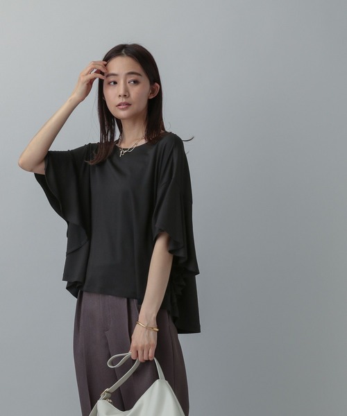 GLOBAL WORK(グローバルワーク)の「ビッグフリルチュニック半袖/MATINEE LINE/327910(Tシャツ/カットソー・レディース・アイボリー/ブラック/チャコール・REGULAR/LONG)」の16枚目の写真
