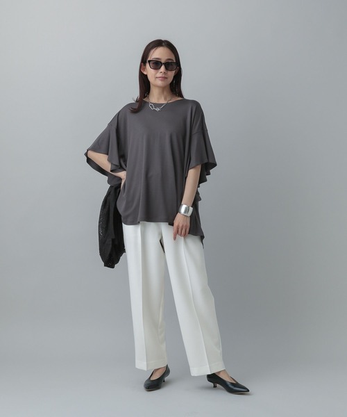 GLOBAL WORK(グローバルワーク)の「ビッグフリルチュニック半袖/MATINEE LINE/327910(Tシャツ/カットソー・レディース・アイボリー/ブラック/チャコール・REGULAR/LONG)」の18枚目の写真