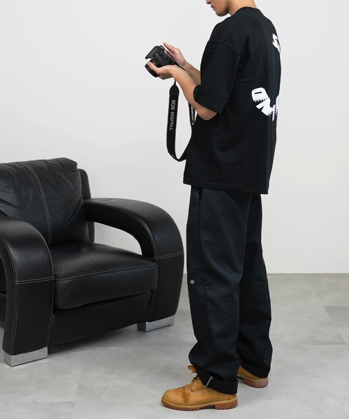 BASIS(ベイシス)の「SANDER LAND 9.1ozマグナムウェイト バックサークルロゴ ビッグシルエット 半袖Tシャツ(Tシャツ/カットソー・メンズ・ホワイト/ブラック・MEDIUM/LARGE/X-LARGE)」の14枚目の写真