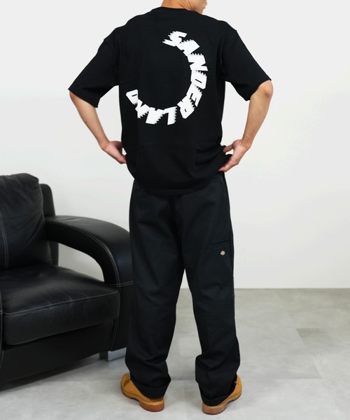 BASIS(ベイシス)の「SANDER LAND 9.1ozマグナムウェイト バックサークルロゴ ビッグシルエット 半袖Tシャツ(Tシャツ/カットソー・メンズ・ホワイト/ブラック・MEDIUM/LARGE/X-LARGE)」の19枚目の写真