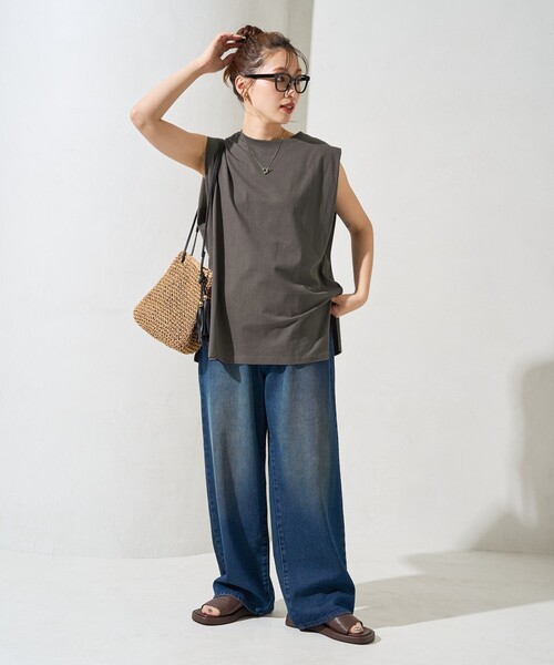 FREAK'S STORE（フリークスストア）の「限定展開　袖 インタック ノースリーブ Tシャツ（Tシャツ/カットソー・レディース・オフホワイト/ブルー/ブラック/オリーブ/レンガ/グレー・ﾌﾘ-）」の10枚目の写真