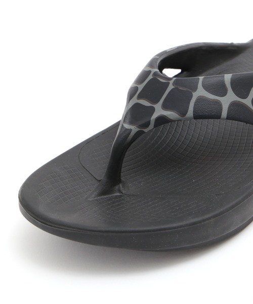 OOFOS（ウーフォス）の「OOFOS x Children of the discordance / x OORIGINAL コラボ ウーオリジナル サンダル（サンダル・メンズ・ブラック・30/24/25/26/27/28/29）」の10枚目の写真