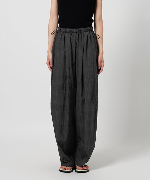 Charcoal TOKYO(チャコールトーキョー)の「【別注】<Charcoal>バギー パンツ(その他パンツ・レディース・ブラウン系/ダークグレー・FREE)」の9枚目の写真