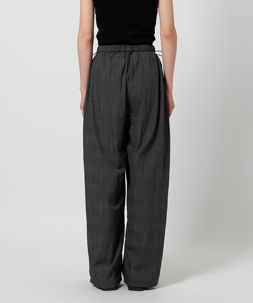 Charcoal TOKYO(チャコールトーキョー)の「【別注】<Charcoal>バギー パンツ(その他パンツ・レディース・ブラウン系/ダークグレー・FREE)」の11枚目の写真