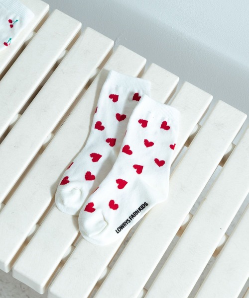 LOWRYS FARM(ローリーズファーム)の「アソートガラソックスSQ 327469(ソックス/靴下・キッズ・ホワイト系その他/ホワイト系その他3/ブラック系その他2/ホワイト系その他2/ブラック系その他/ブラック系その他3/アイボリー/その他4/シルバー系その他/レッド/ブラック/その他3/ライトグレー・MEDIUM/LARGE/X-LARGE)」の4枚目の写真